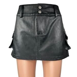 NEW Princess Polly Magee Black Faux Vegan Leather Mini Cargo A-line Skirt Size 6